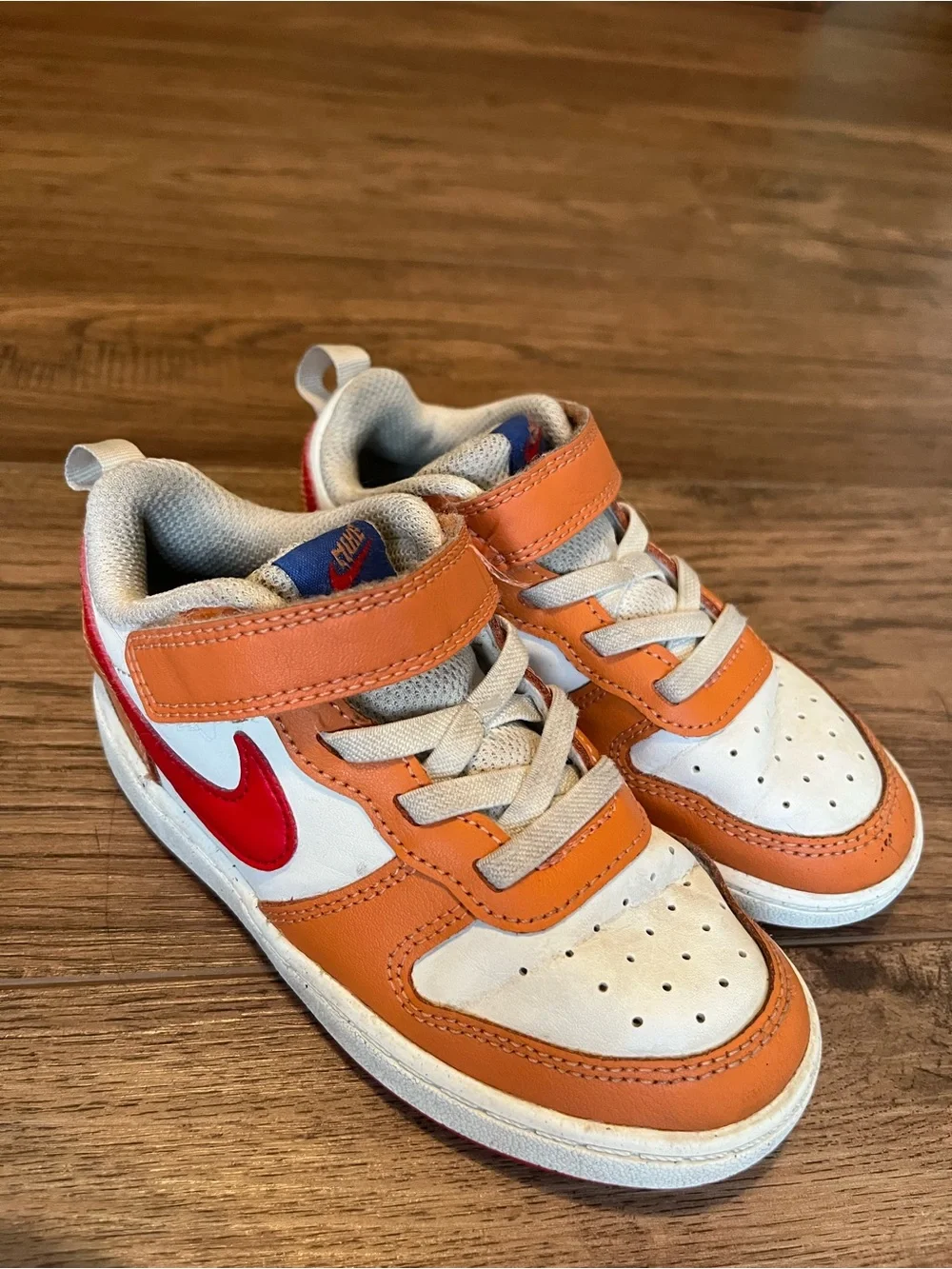 Nike easy hook